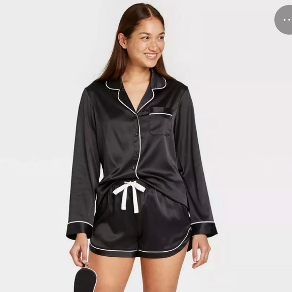 stars above Other - 6/$15 Fall Sale: EUC Black Satin Pajama 2pc set